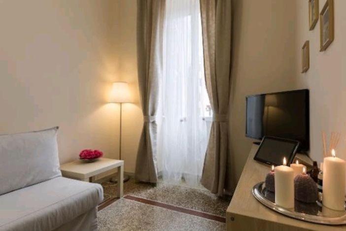 Emi House Re Di Roma , Intero Appartamento - 80 Mq Bagian luar foto