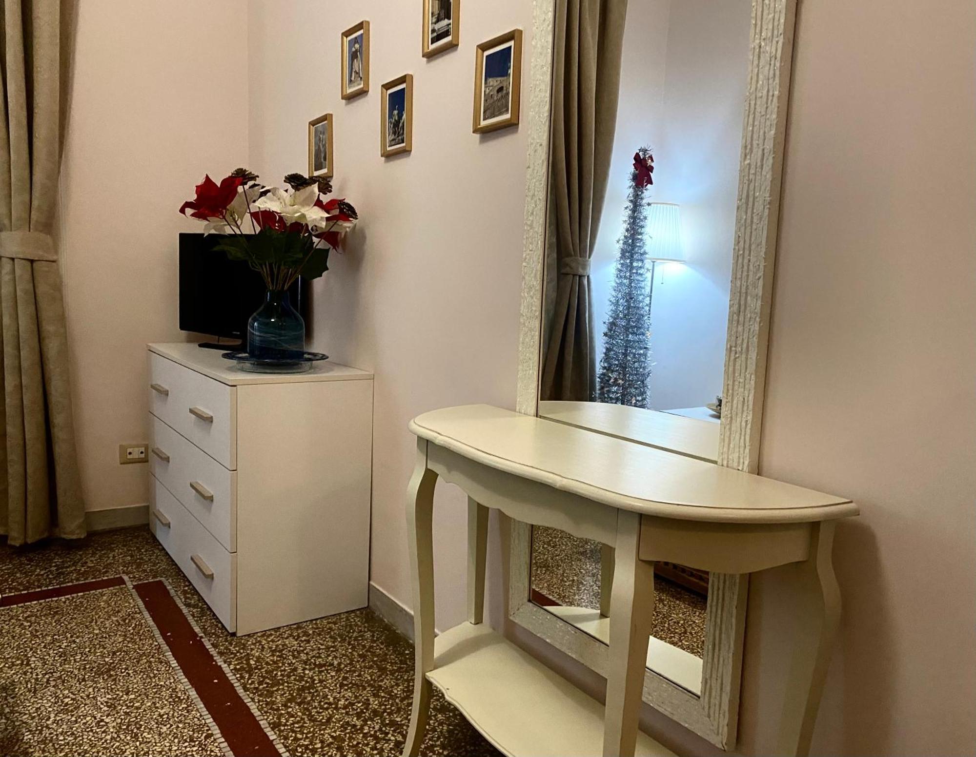 Emi House Re Di Roma , Intero Appartamento - 80 Mq Bagian luar foto